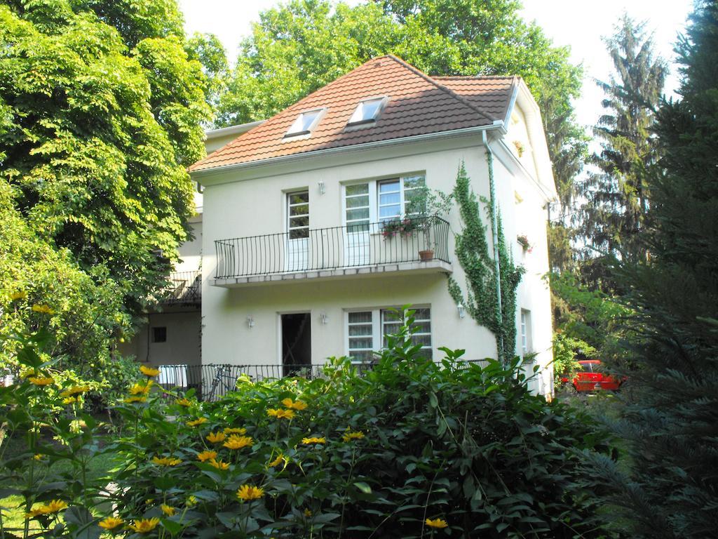 Villa Ottilia Шиофок Экстерьер фото